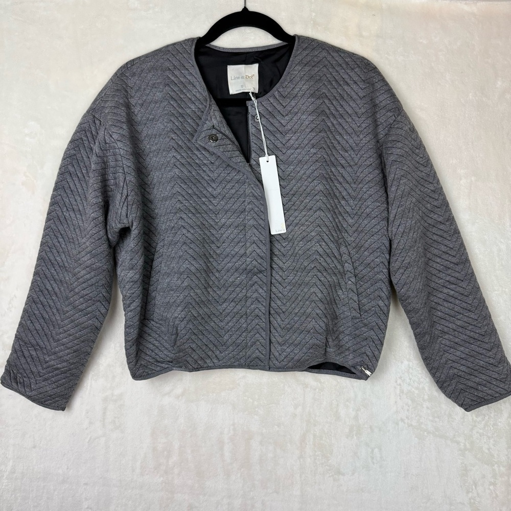 LINE & DOT Women’s Grey quilted cropped blazer jacket size small NWT